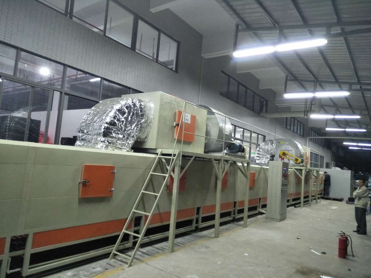 熱烈慶祝TCL大型清洗烘干線投入使用！優(yōu)質(zhì)設(shè)備、領(lǐng)先制造！